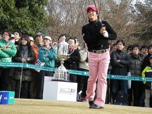 遼＆勇太の活躍で人気を取り戻した男子ツアー。０９年賞金王・石川遼の１打１打に来季も歓声が沸きそう。