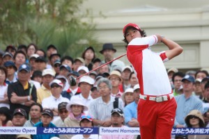 プレーオフ２ホール目で"未勝利"の小林正則に敗れた石川遼（とおとうみ浜松ＯＰ＝グランディ浜名湖）　＝写真提供：ＪＧＴＯ。