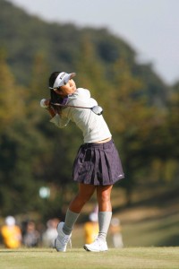 本格派の藤本麻子。ドライバーショットの飛距離も女子プロトップクラスだ。（伊藤園レディス＝千葉・グレートアイランドＣ）