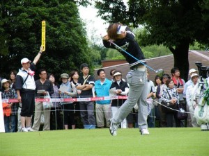 人気は衰えない女子プロゴルフツアー。今年もまた“２４人”の新しい顔が加わって、フレッシュな話題を提供してくれそう！