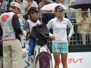 プロ３年目、愛らしい藤田光里、女子プロツアーで人気を集める藤田光里。