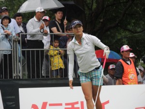 スタジオアリス初日から首位を走り、ツアー初Ｖを目指した藤田光里。最終日、成田美寿々の猛チャージで逆転され、、またも初Ｖお預けで２位。