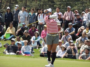 ゆっくりしたリズムで大きなスイング・・宮里藍独特のドライバーショット（ワールドサロンパス杯）